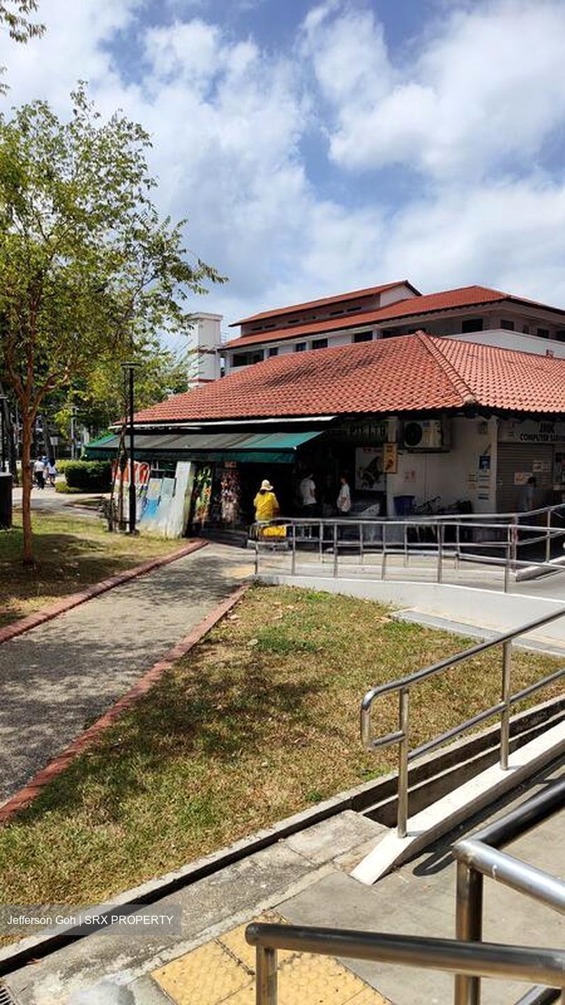 Bedok Reservoir Road (D16), Shop House #572584921